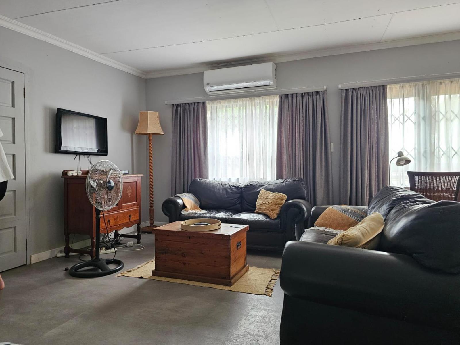 Giraffe'S Rest, Self Catering Studio Apartment White River Luaran gambar